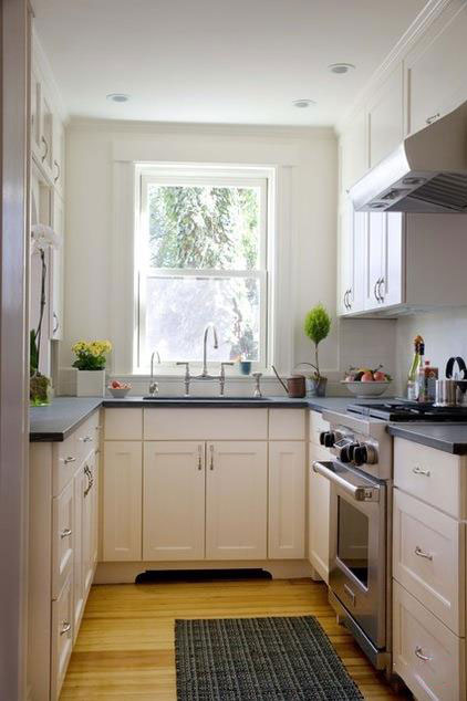 minimalist-traditional-kitchen